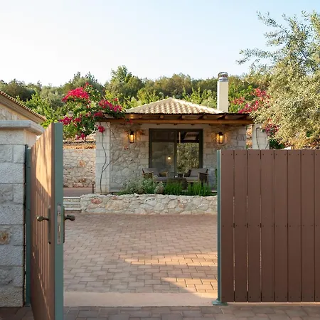 Plasis Country 2 4* إريا